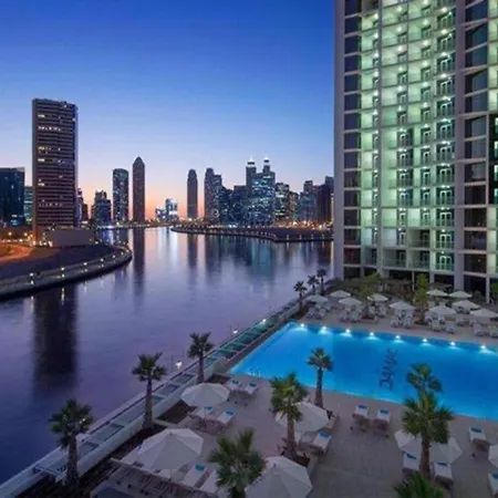 Business Bay Modern Studio With A Pool View At Damac Maison Prive Дубай Экстерьер фото