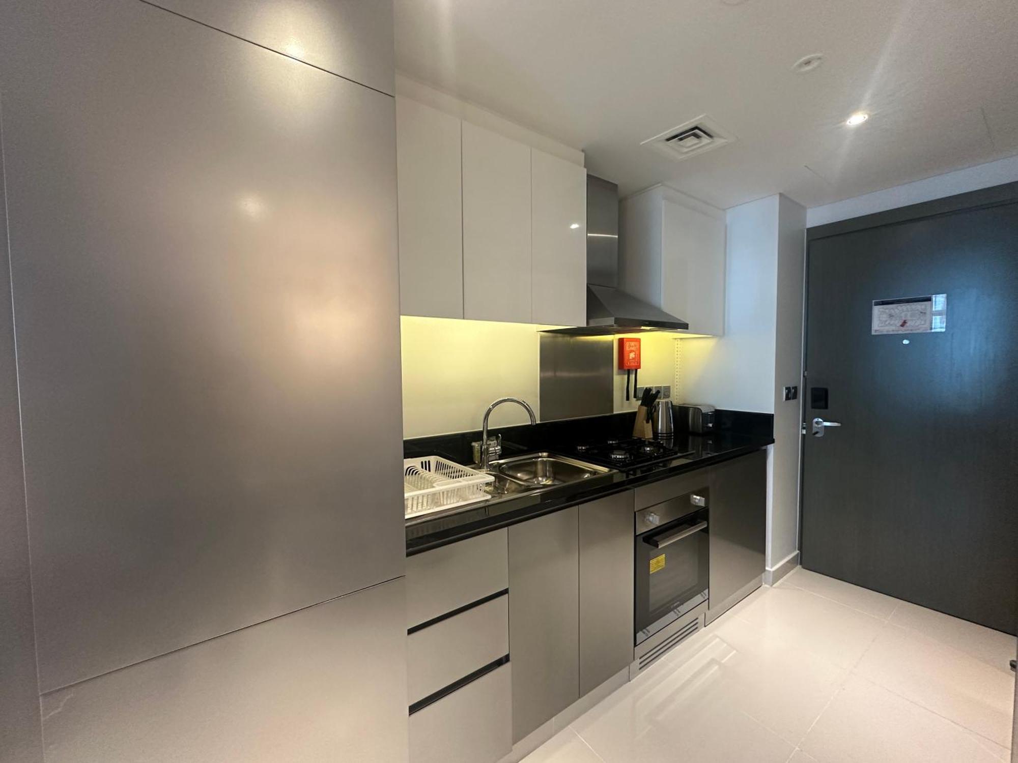 Business Bay Modern With A Pool View At Damac Maison Prive Apartment Dubai