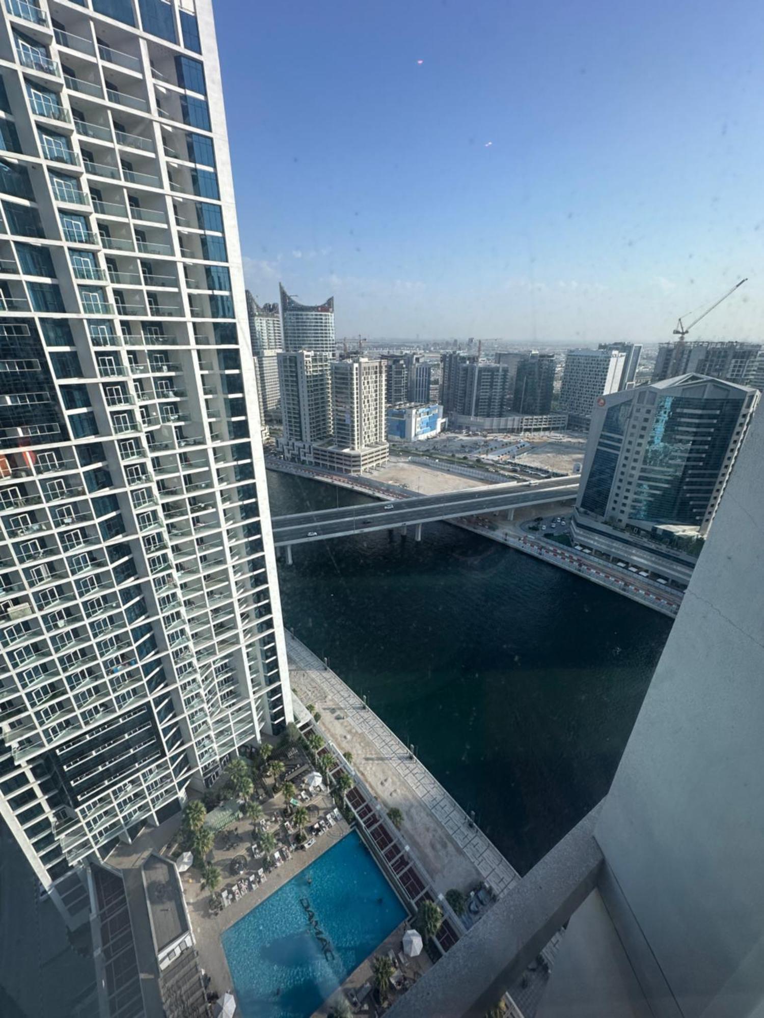 Business Bay Modern With A Pool View At Damac Maison Prive * Dubai